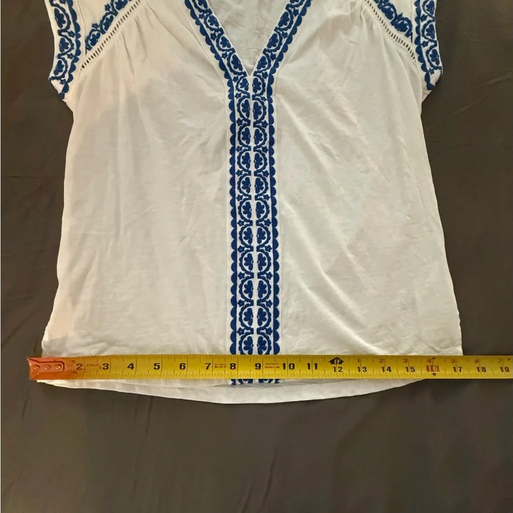 Boden Hazel Cotton Embroidered Top
White and blue - Picture 10 of 11
